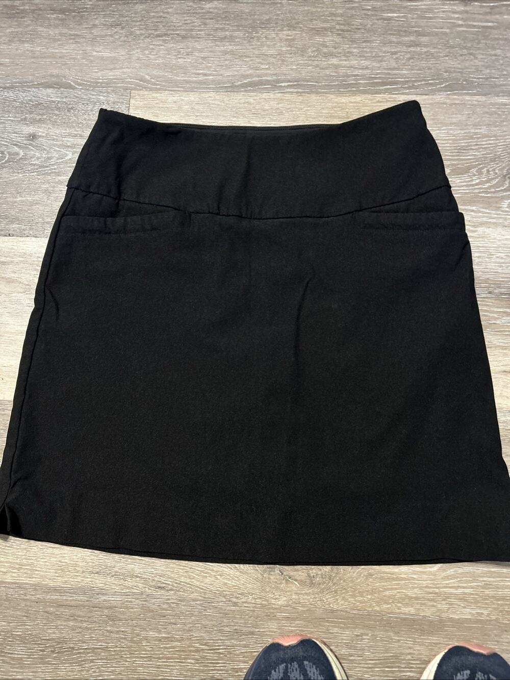 SC&Co Women Skirt/Shorts Size Sm Black Mini Stretch Side Pockets Pull On Casual